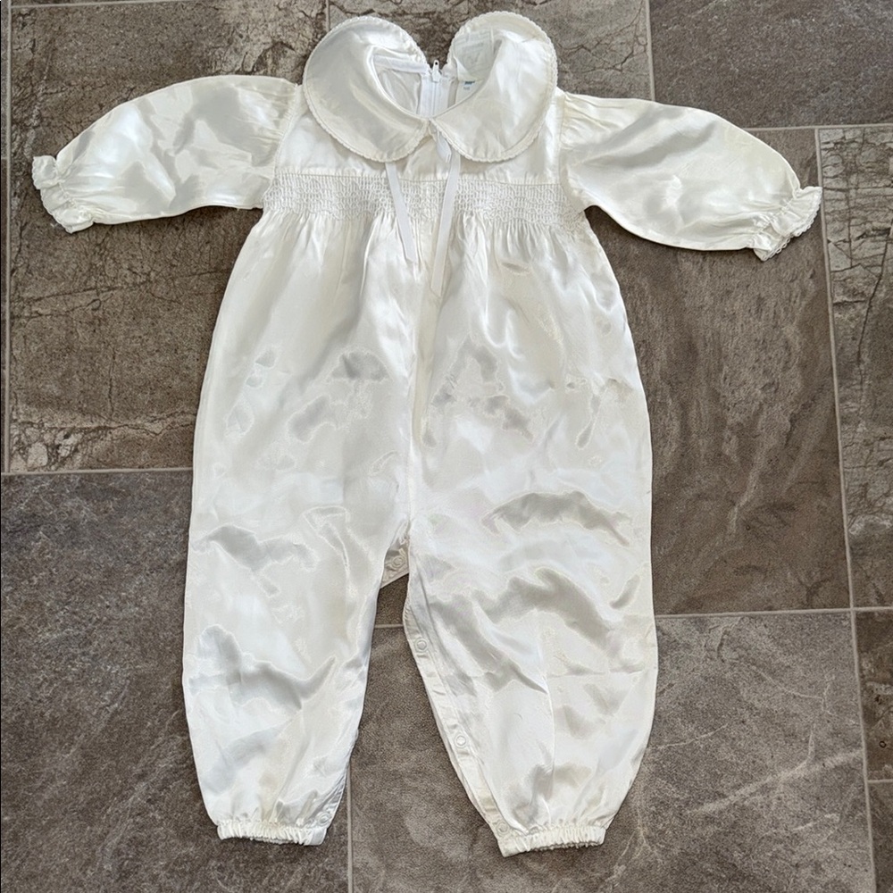 🎀2T 26lbs Sears Vintage 1980s silky satin White/Cream Baby Romper one piece